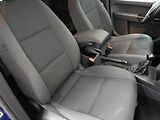 Volkswagen Touran (2011) 1.6 TDi, autoAC, temp - náhled 11