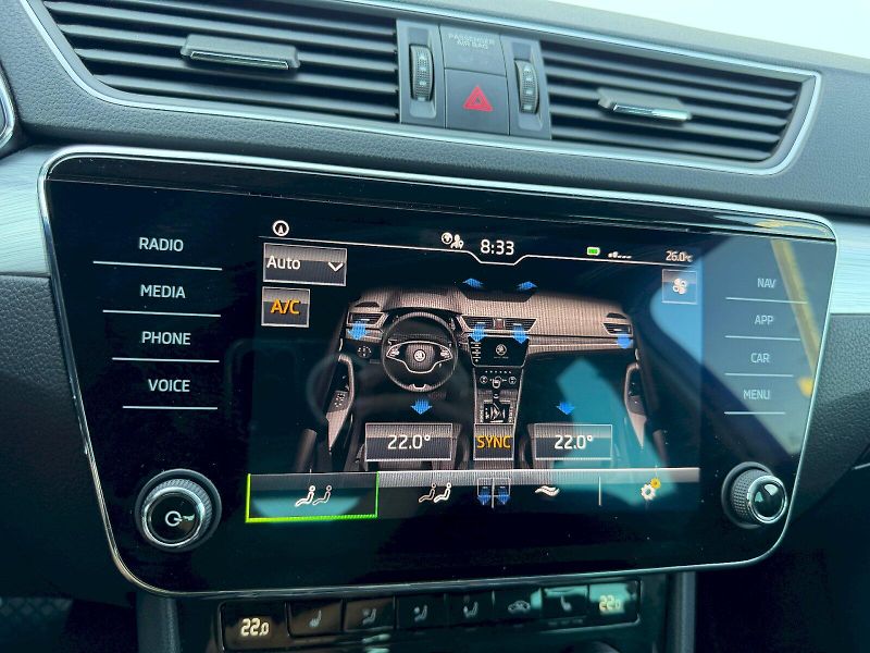 Škoda Superb (2023) 2.0 TDI 110kW Comfort Plus - fotka 20 z 35