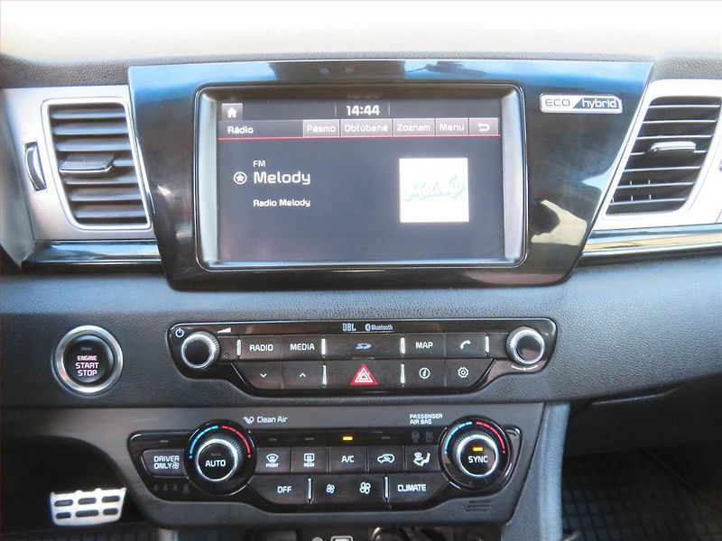 Kia Niro (2019) Hybrid, Automat, Serv.kniha - fotka 12 z 19