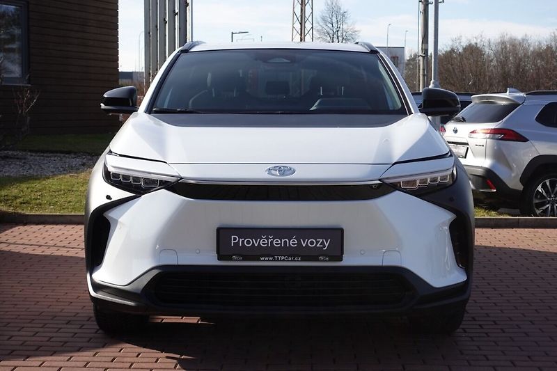 Toyota bZ4X Prestige FWD - druhá sada komp - fotka 2 z 33