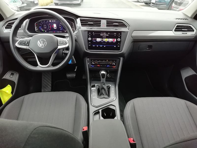 Volkswagen Tiguan Allspace 1,5 TSI DSG Life 110 kW - fotka 8 z 23