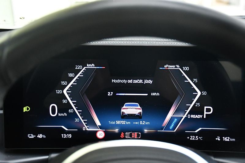 BMW i4 eDrive40 M-SPORT H/K 1M - fotka 35 z 42