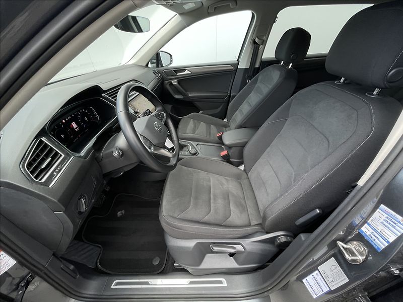Volkswagen Tiguan Allspace 2,0 TDI 4MOT DSG Elegance NAVI - fotka 4 z 23