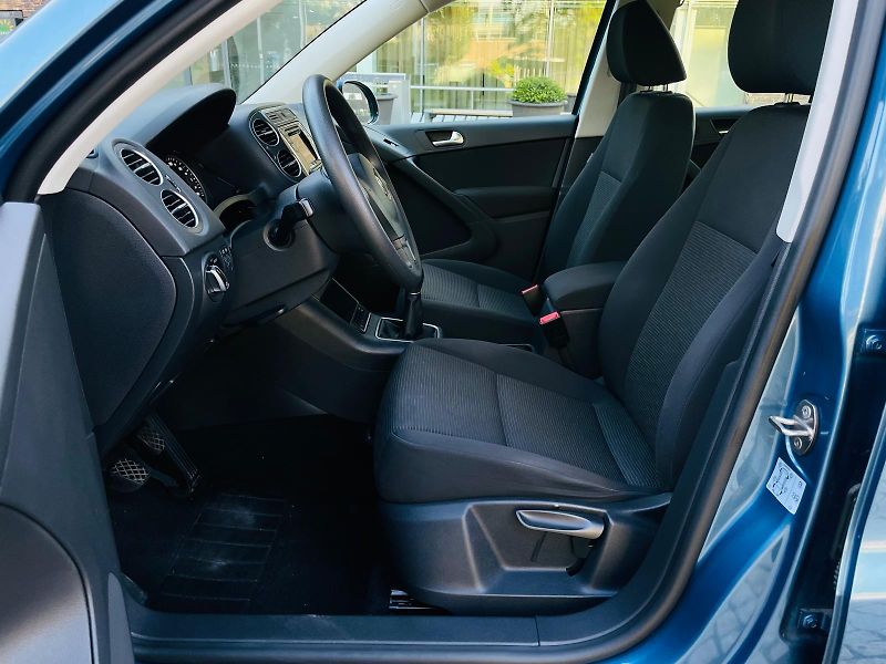 Volkswagen Tiguan 1.4TSI MANUÁL 1MAJITEL SENZORY - fotka 27 z 40
