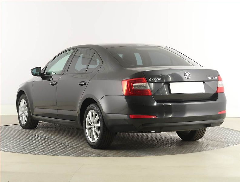 Škoda Octavia (2014) Ambition Plus 1.6 TDI - fotka 4 z 17