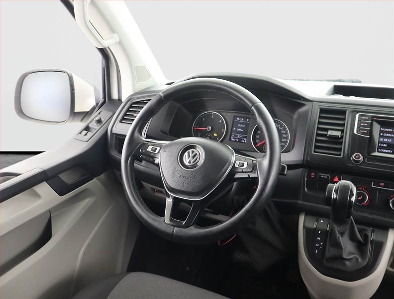 Volkswagen Transporter (2018) 2.0 BiTDI, Bus, 5Míst, ČR - fotka 7 z 17