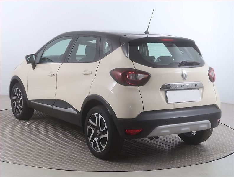 Renault Captur (2019) 1.3 TCe, Serv.kniha, Navi - fotka 4 z 16