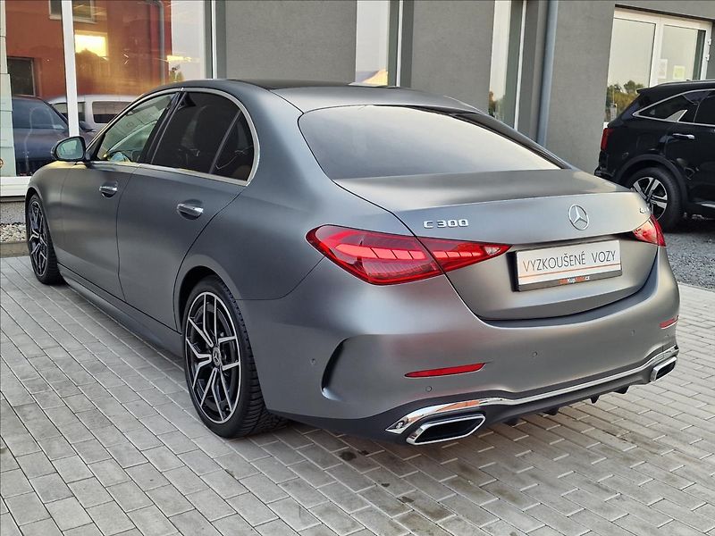 Mercedes-Benz Třídy C C300 AMG 4MATIC,ČR,1.Majitel - fotka 8 z 48