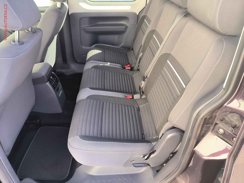 Volkswagen Caddy (2014) 1.6TDi, ČR, autoAC - fotka 10 z 15