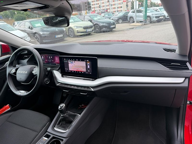 Škoda Octavia Selection 1.5 TSI 85 kW Combi - fotka 11 z 26