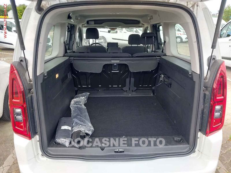 Opel Combo (2020) 1.5CDTi MAXi, Life, park. - fotka 6 z 6