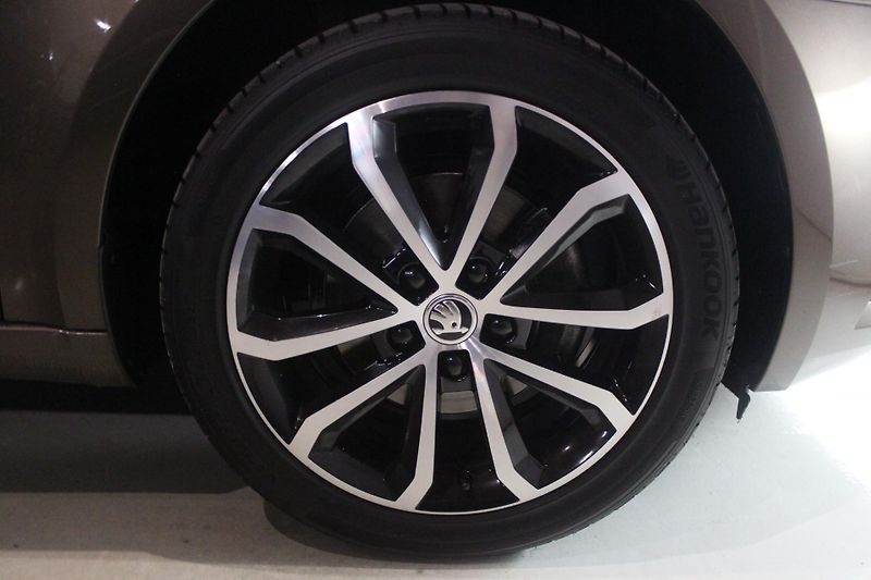 Škoda Octavia (2019) 1.5 TSI 110kW Style LED 2019 - fotka 11 z 19