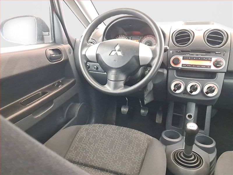 Mitsubishi Colt (2009) 1.1, Serv.kniha - fotka 7 z 16