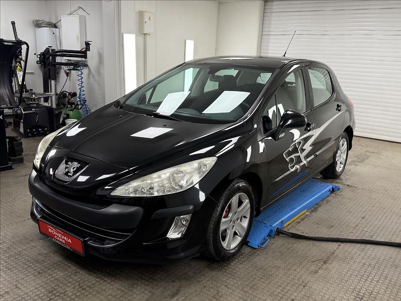 Peugeot 308 1,4 16V VTi 95 HP Comfort Pack - fotka 3 z 24