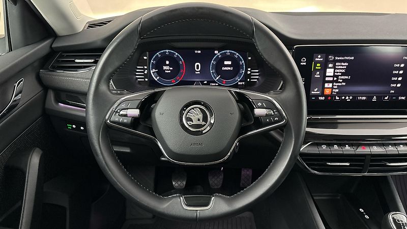 Škoda Octavia 1.0 TSI Style - fotka 9 z 25
