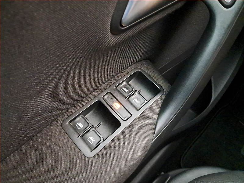 Volkswagen Polo (2014) 1.4 TDI, ČR,1.maj, Serv.kniha - fotka 16 z 18