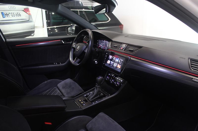 Škoda Superb (2020) 2.0TDI DSG SportLine Display - fotka 22 z 35