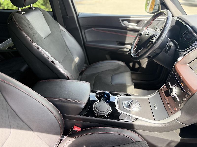 Ford S-MAX (2022) 2.5 HEV,ST-LINE,7REZERVOVÁNO - fotka 43 z 44