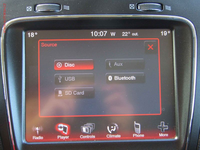 Fiat Freemont (2012) 2.0 JTD 4x4, 7míst, AC, TZ - fotka 19 z 22