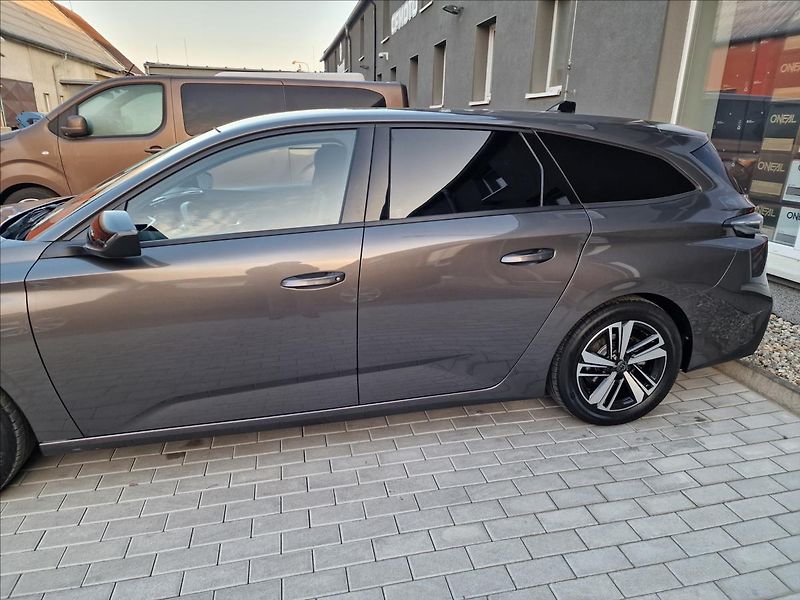 Peugeot 308 1.2Puretech Active Pack SW,ČR - fotka 42 z 47