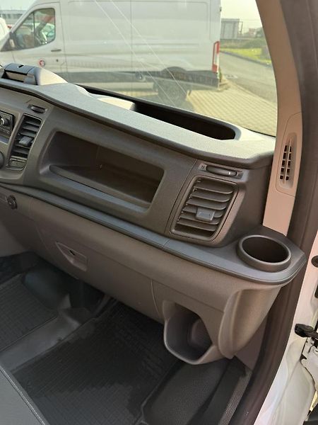 Ford Transit Custom (2022) 2,0-TEMPOMAT-SENZORY-TAŽNÉ  - fotka 35 z 48
