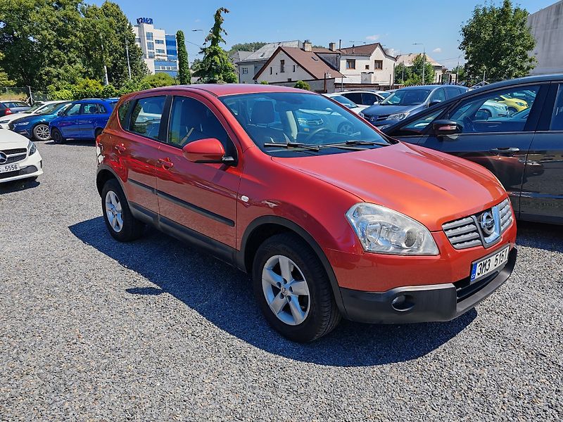 Nissan Qashqai 1.6  - fotka 1 z 19