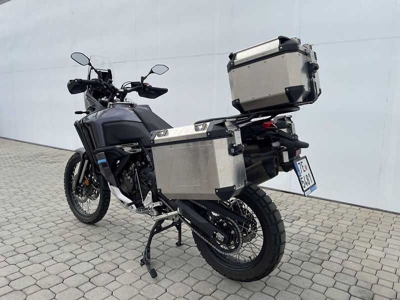 Yamaha (2025) XTZ 700 Ténéré World Raid + Ak - fotka 9 z 14