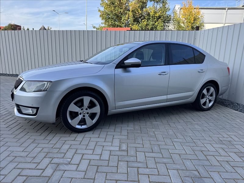 Škoda Octavia 2,0 TDI STYLE 2.maj. původ ČR - fotka 3 z 50
