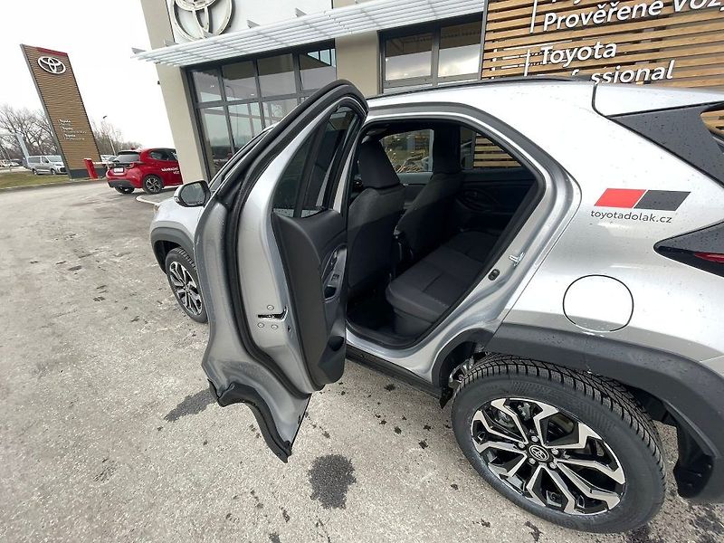 Toyota Yaris Cross 1.5 Hybrid 116HP FWD Style - fotka 23 z 29