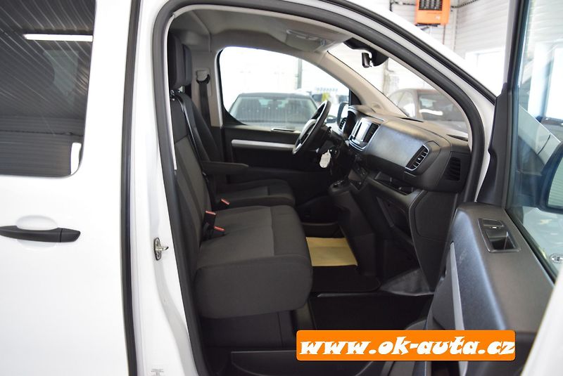 Peugeot Expert 2.0 BHDI LONG 6.MÍST AUTOMAT   - fotka 10 z 56