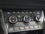 Škoda Karoq (2019) 2.0 TDI, Serv.kniha, Navi - náhled 19
