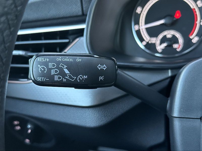 Škoda Kamiq (2020) 1.5 TSI Style - fotka 19 z 34
