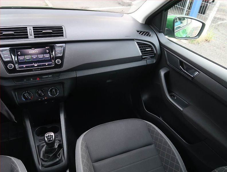 Škoda Fabia (2019) Ambition 1.0 - fotka 8 z 18