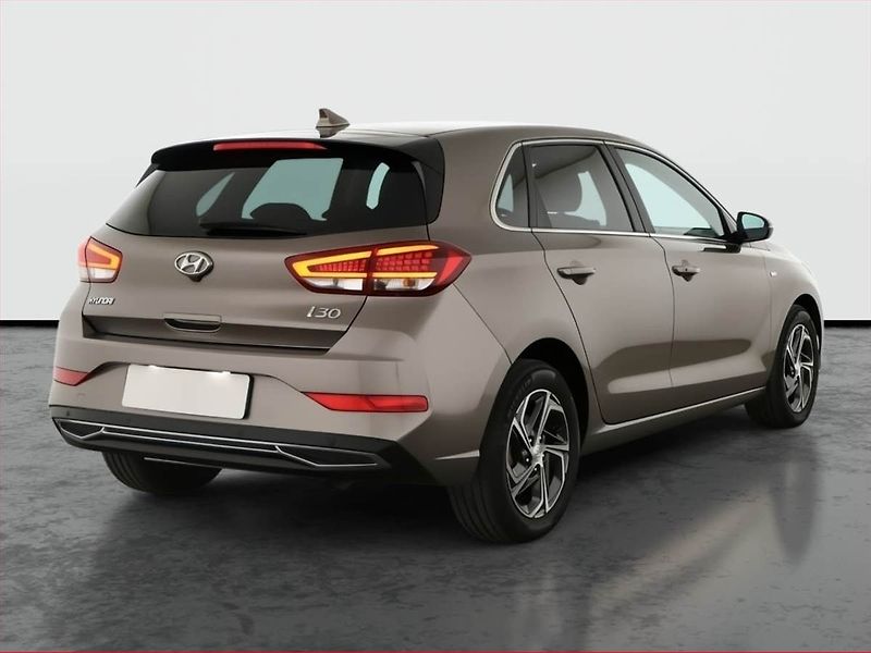 Hyundai i30 (2023) Smart 1.5 T-GDI, Automat, ČR - fotka 5 z 21