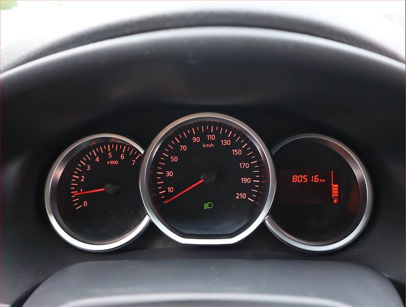 Dacia Logan (2018) 1.0 SCe, Serv.kniha, Tempomat - fotka 11 z 15