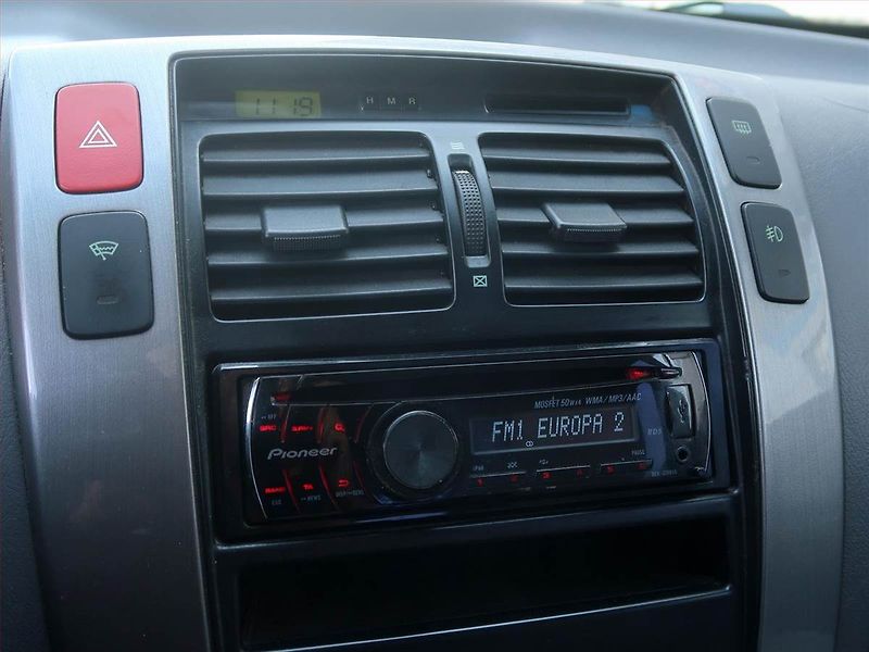 Hyundai Tucson (2004) 2.0 i, LPG, 4X4, po STK - fotka 12 z 13
