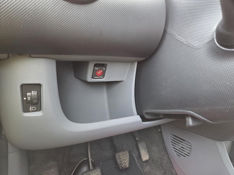 Peugeot 107 (2006) 1.0 i 68 MAN 5 - fotka 18 z 18