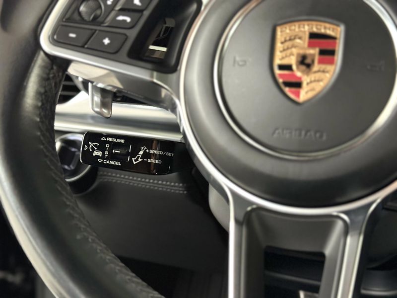 Porsche Panamera 4S 324kW*Chrono*Webasto*Panora - fotka 33 z 47