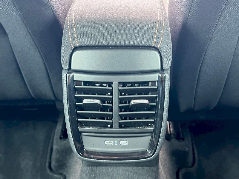 Škoda Kamiq (2025) Top Selection 1.0TSi 85kW 6°ma - fotka 26 z 29