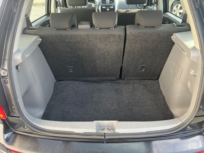 Suzuki SX4 (2013) 1.6 i 4x4 Nová STK - fotka 11 z 16