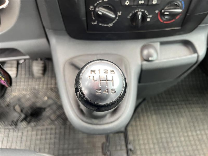 Citroën Jumpy 2,0 HDi L2 3MÍSTA ROZVODY -DPH - fotka 15 z 26