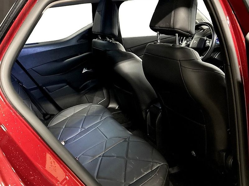 DS Automobiles DS3 Crossback (2023) 54 kWh Exclusive | Záruka - fotka 18 z 19