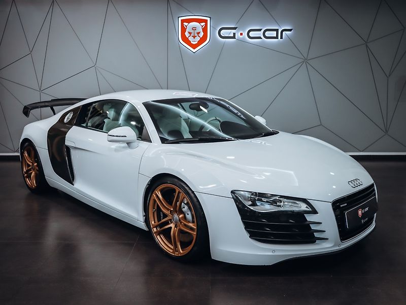 Audi R8 4.2 TFSI Quattro 6MAN - TOP!!! - fotka 2 z 33