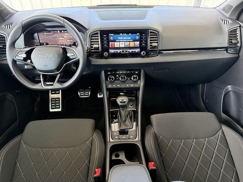 Škoda Karoq DSG 1,5TSi 110kW SportLine - fotka 9 z 24