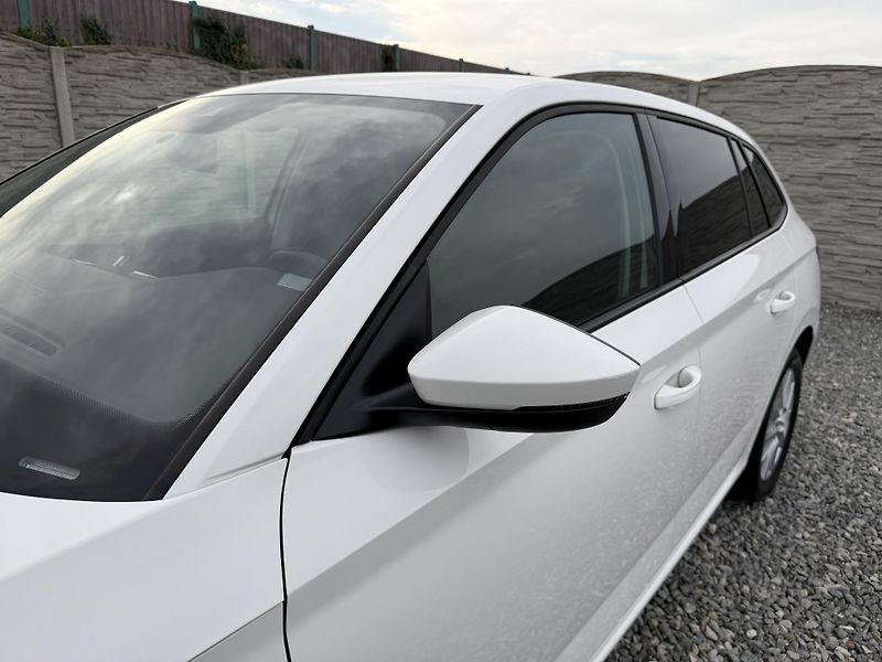 Škoda Scala 1.6TDi 115PS 6R STYLE LED STK! - fotka 23 z 153