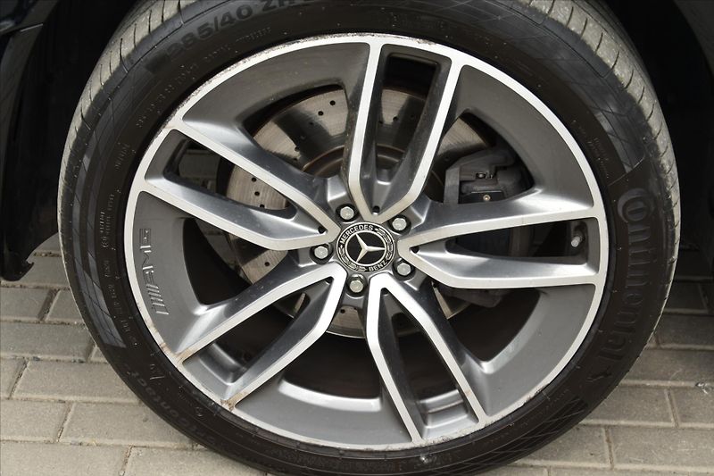 Mercedes-Benz GLE 400d 243kW 4MATIC AMG ČR - fotka 9 z 31