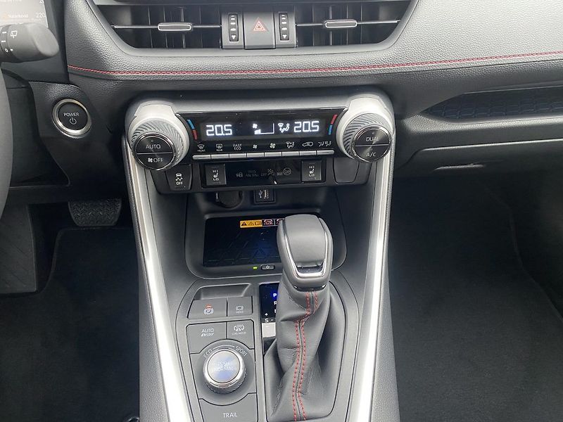 Toyota RAV4 2.5 Plug-in 185 Selection - fotka 21 z 23