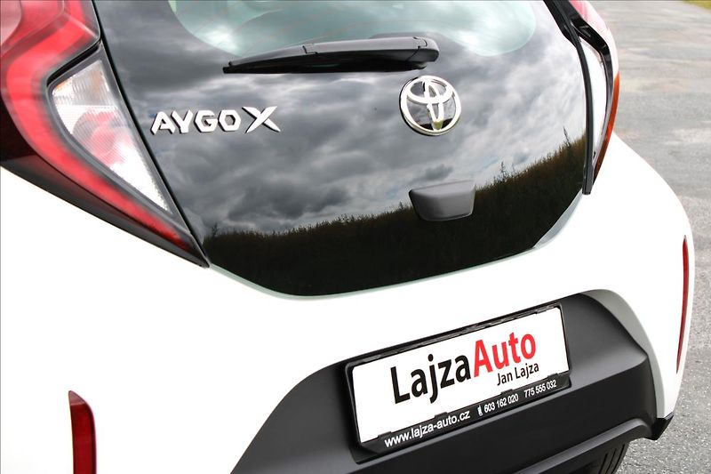 Toyota Aygo 1,0 VVT-i Comfort - fotka 9 z 31