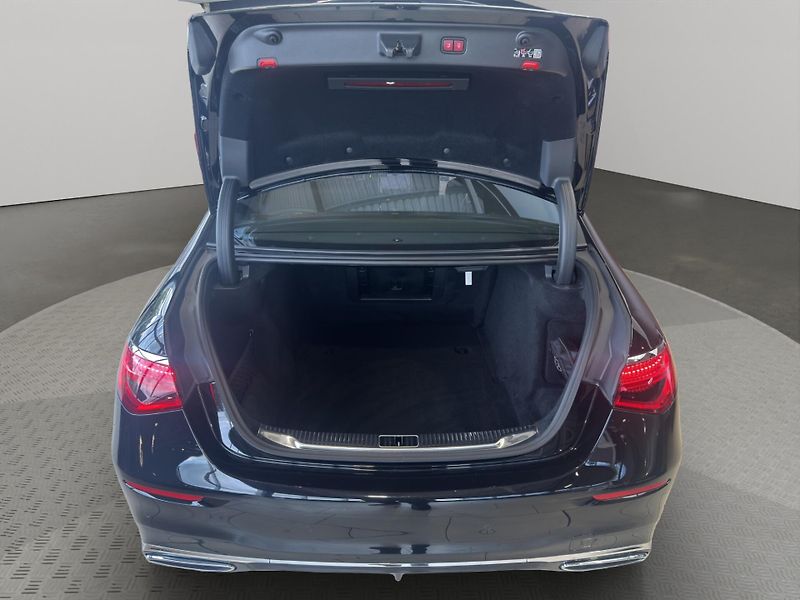 Mercedes-Benz Třídy S (2025) S350d 4MATIC Long - fotka 26 z 26