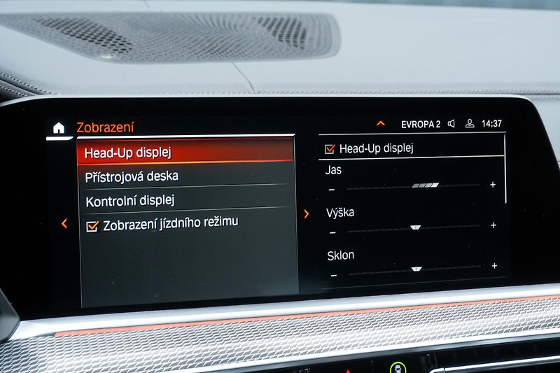BMW X6 40d, Vzduch, Ventilace, ČR - fotka 26 z 37